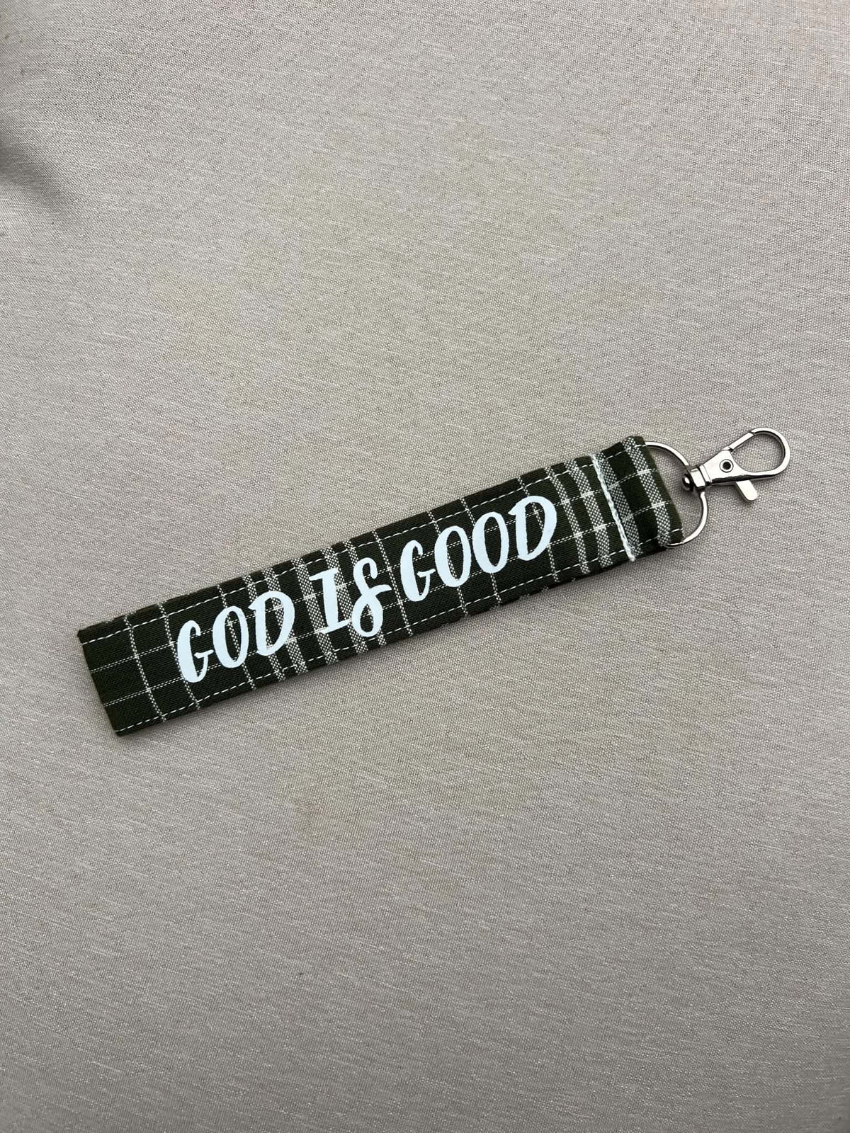 Green Plaid Wristlet
