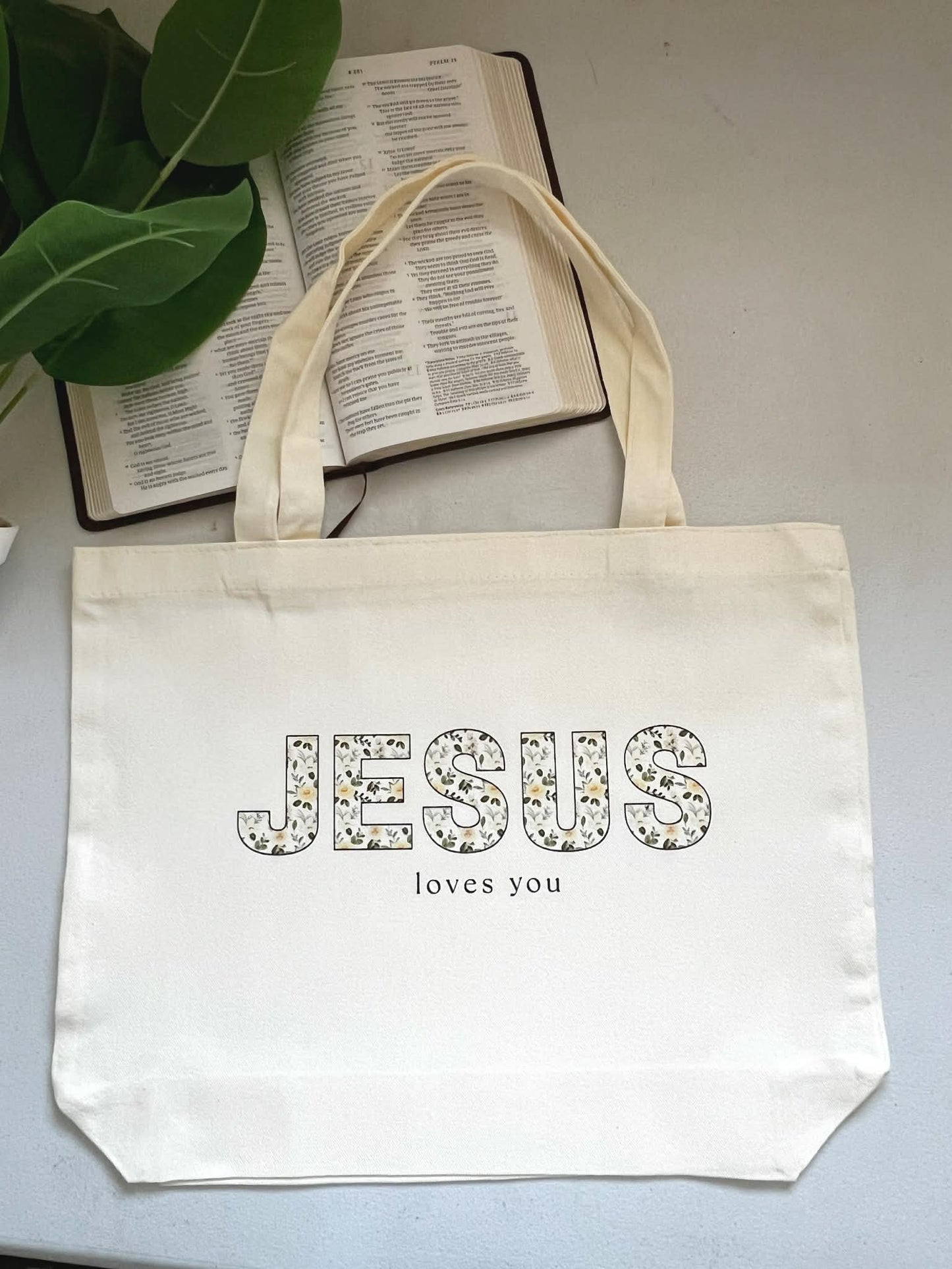 JESUS loves you tote