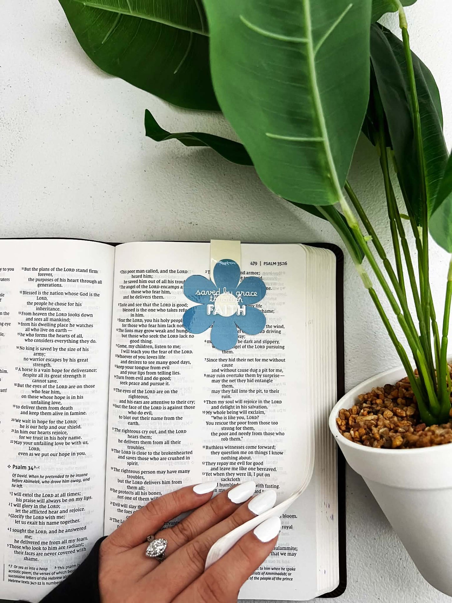 Flower Magnetic Bookmark