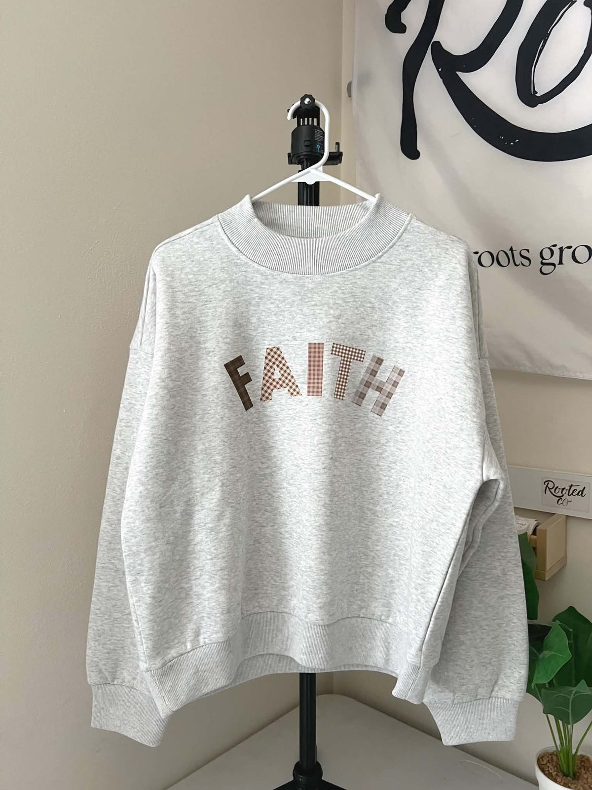 FAITH Mock-neck