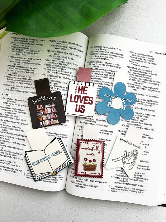 Pack of 6 Magnetic Bookmarks